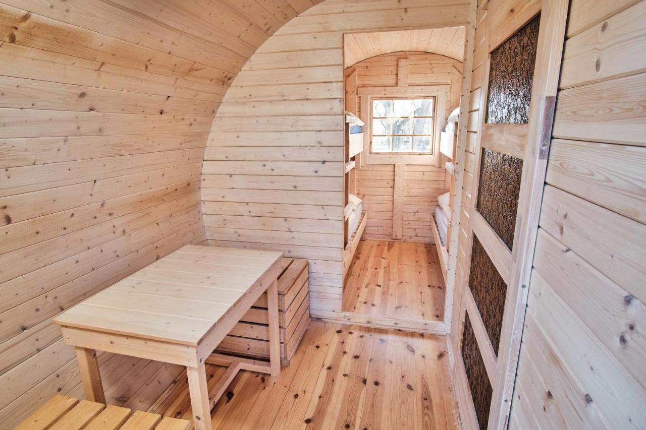 Viking Houses Strnadovsky Mlyn Jesenice  Exterior photo